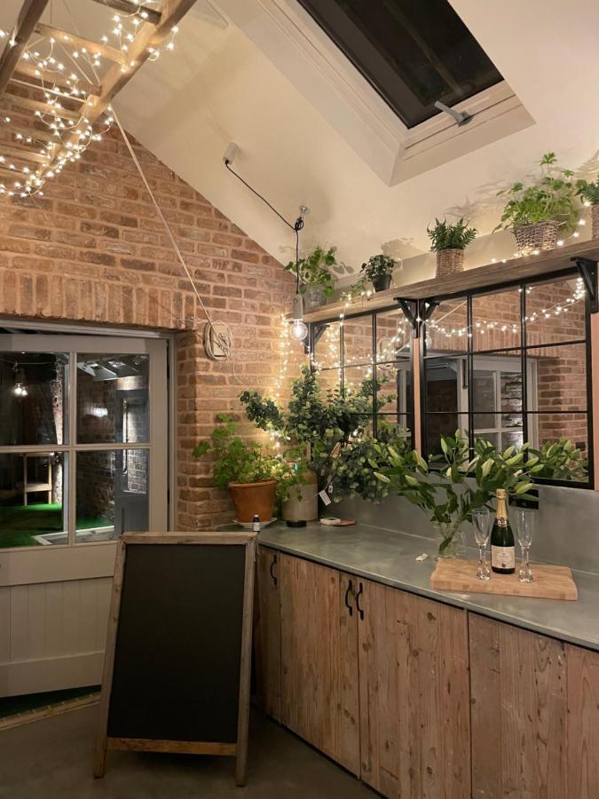The Walled Garden At Cheshire Boutique Bathhouse ナントウィッチ エクステリア 写真