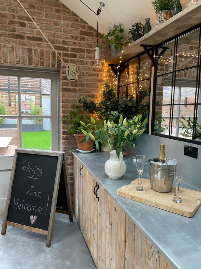 The Walled Garden At Cheshire Boutique Bathhouse ナントウィッチ エクステリア 写真