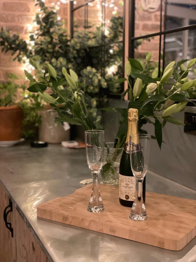 The Walled Garden At Cheshire Boutique Bathhouse ナントウィッチ エクステリア 写真