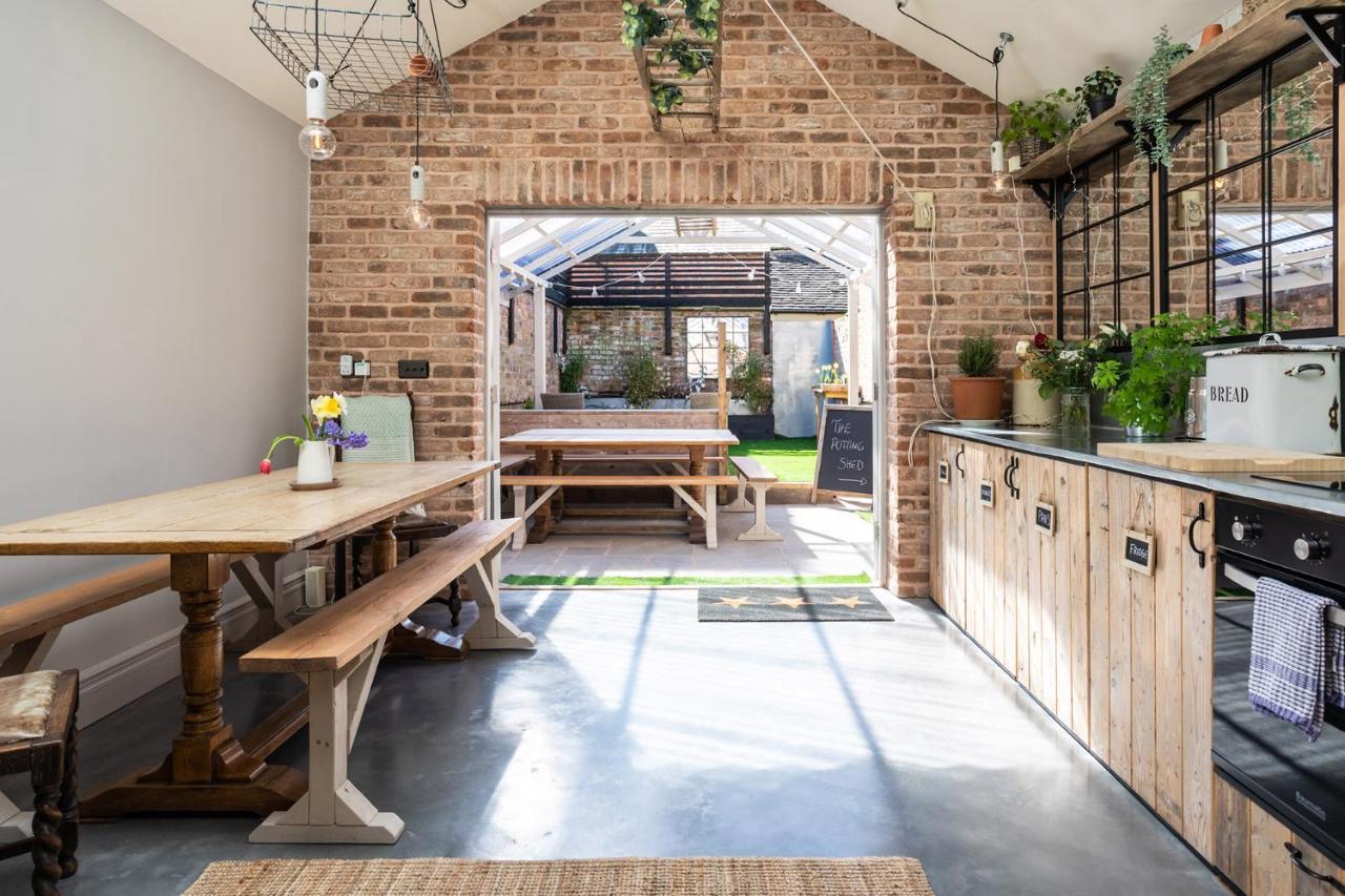The Walled Garden At Cheshire Boutique Bathhouse ナントウィッチ エクステリア 写真