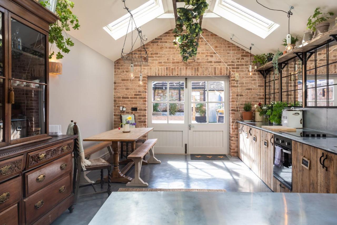 The Walled Garden At Cheshire Boutique Bathhouse ナントウィッチ エクステリア 写真